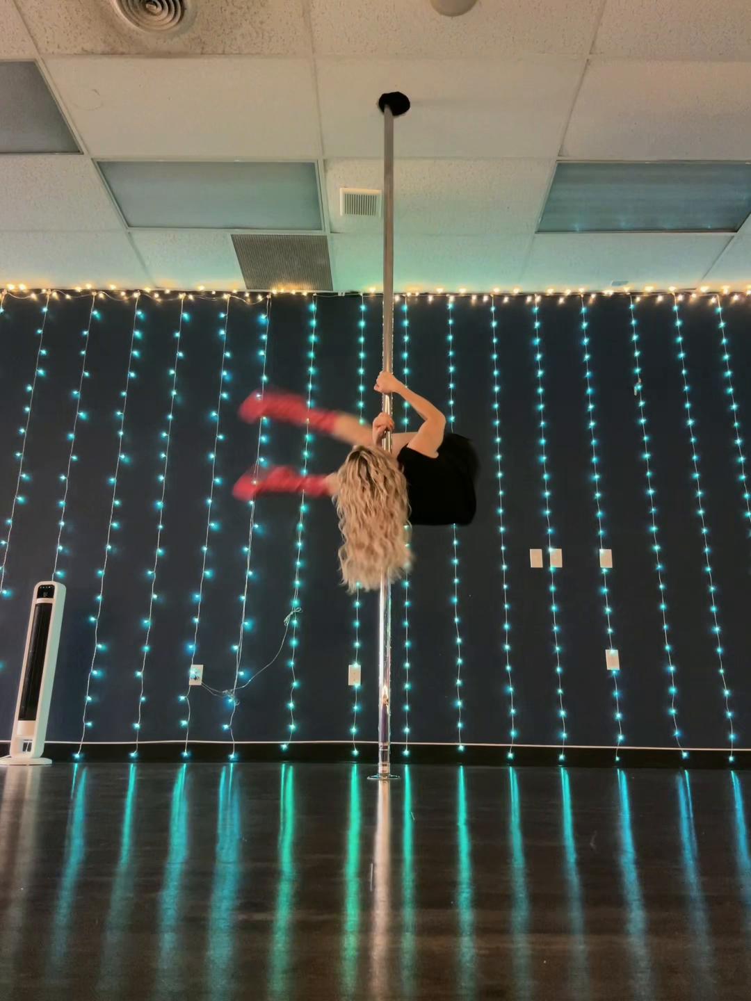 @Gemini Pole Fitness