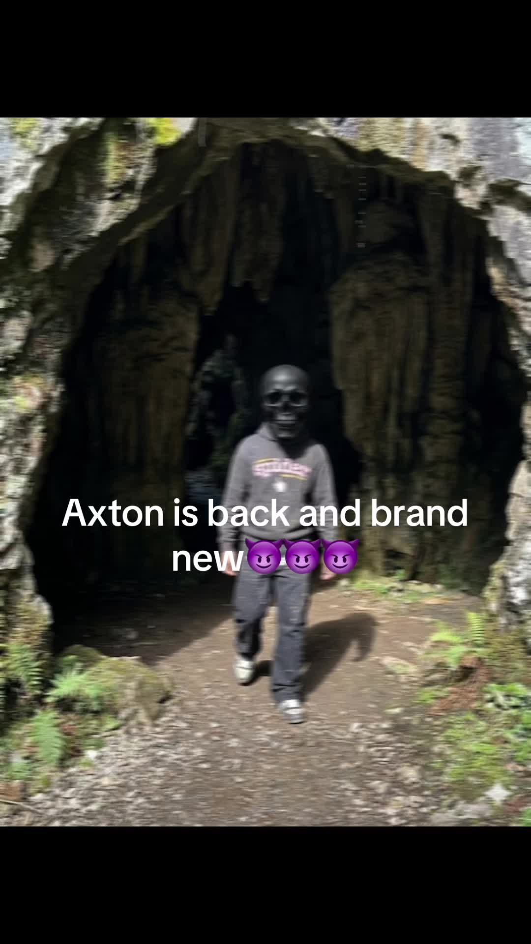 @Axton