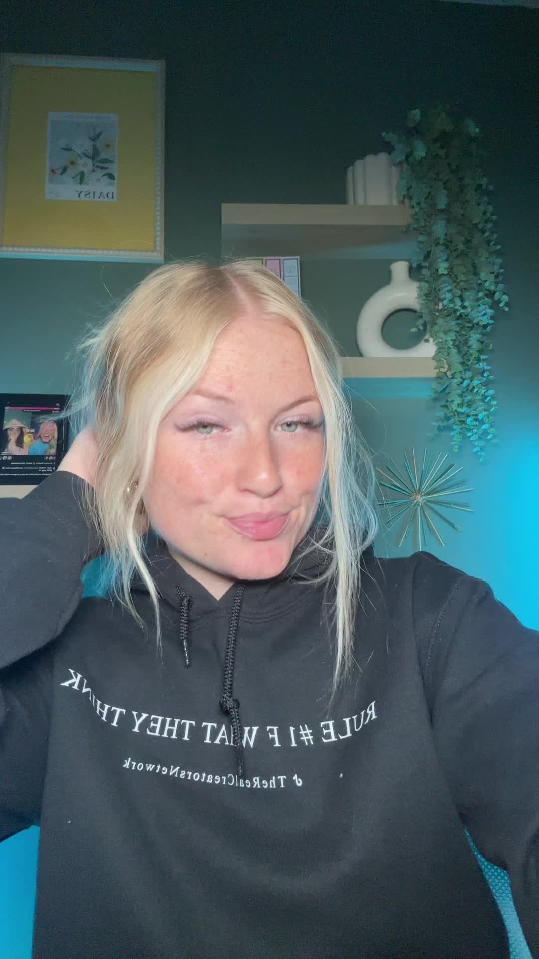 @Allie Tha Baddie 🍓