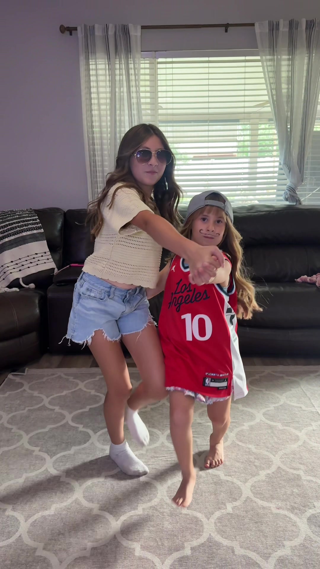 @Mommy of Ariana y Alessandra