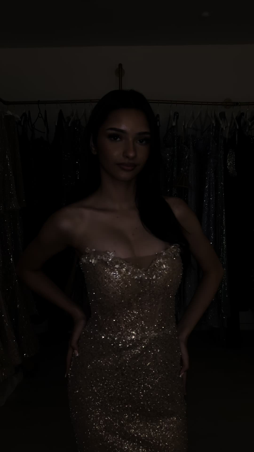 @Dress_of_V&E