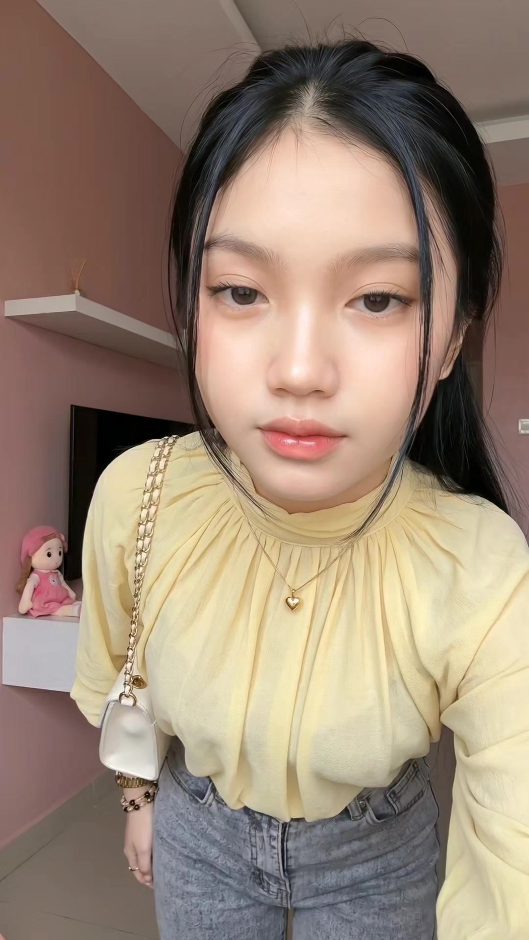 @𝑐𝑙𝑎𝑟𝑎𝑎🎀