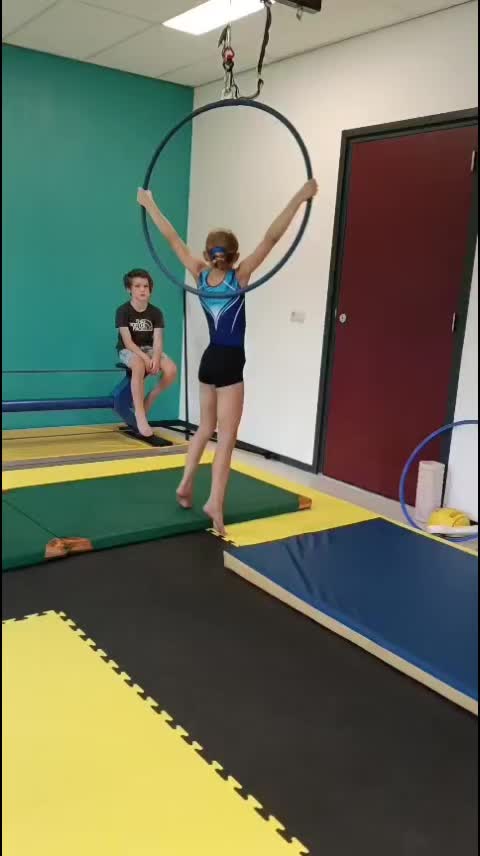 @circusflowacademy