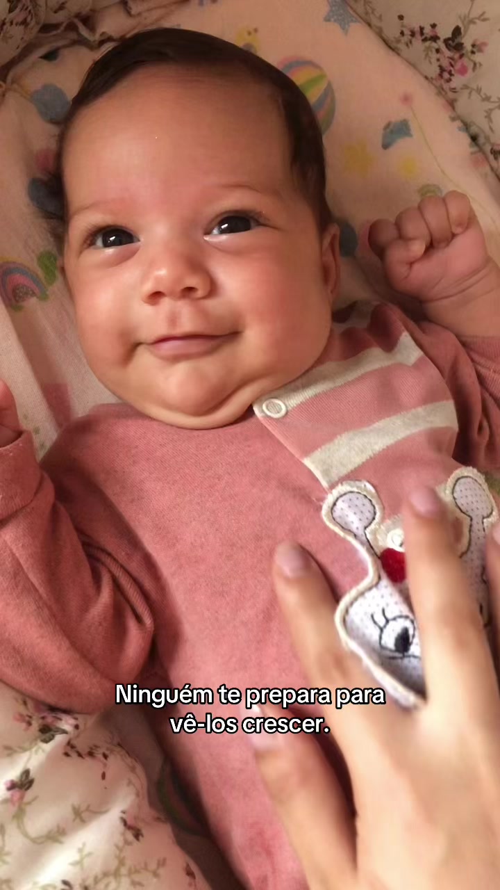 @L&iacute;via Brito