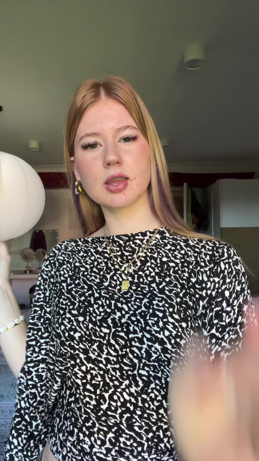 @Chloe