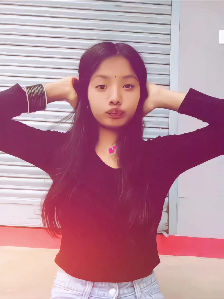 @ᥫ᭡.