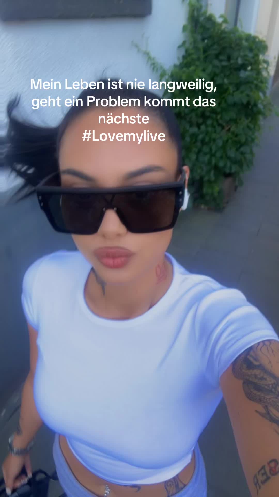 @𝐌𝐄𝐋𝐎𝐃𝐘