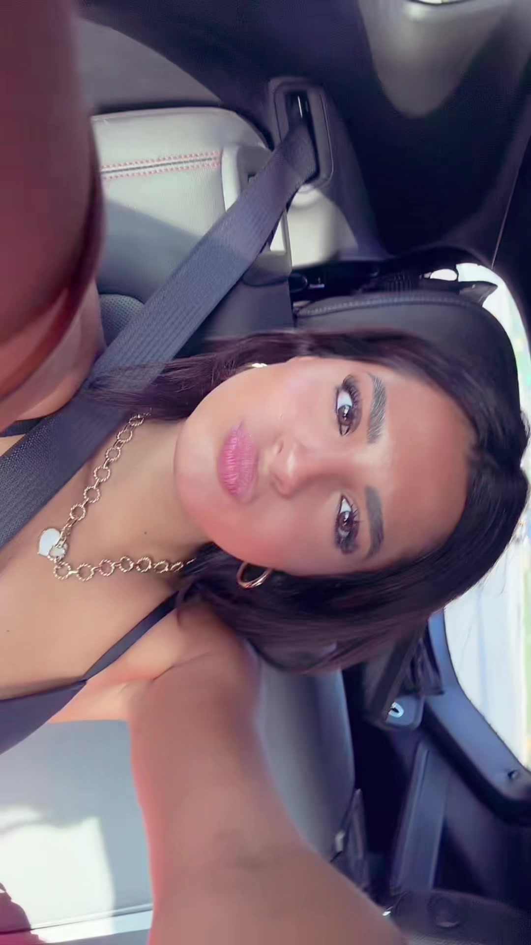 @Ana 🤞🐣🫰💕🍸
