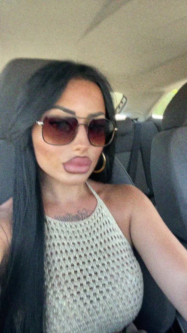 @Alessia🍒👸🏻