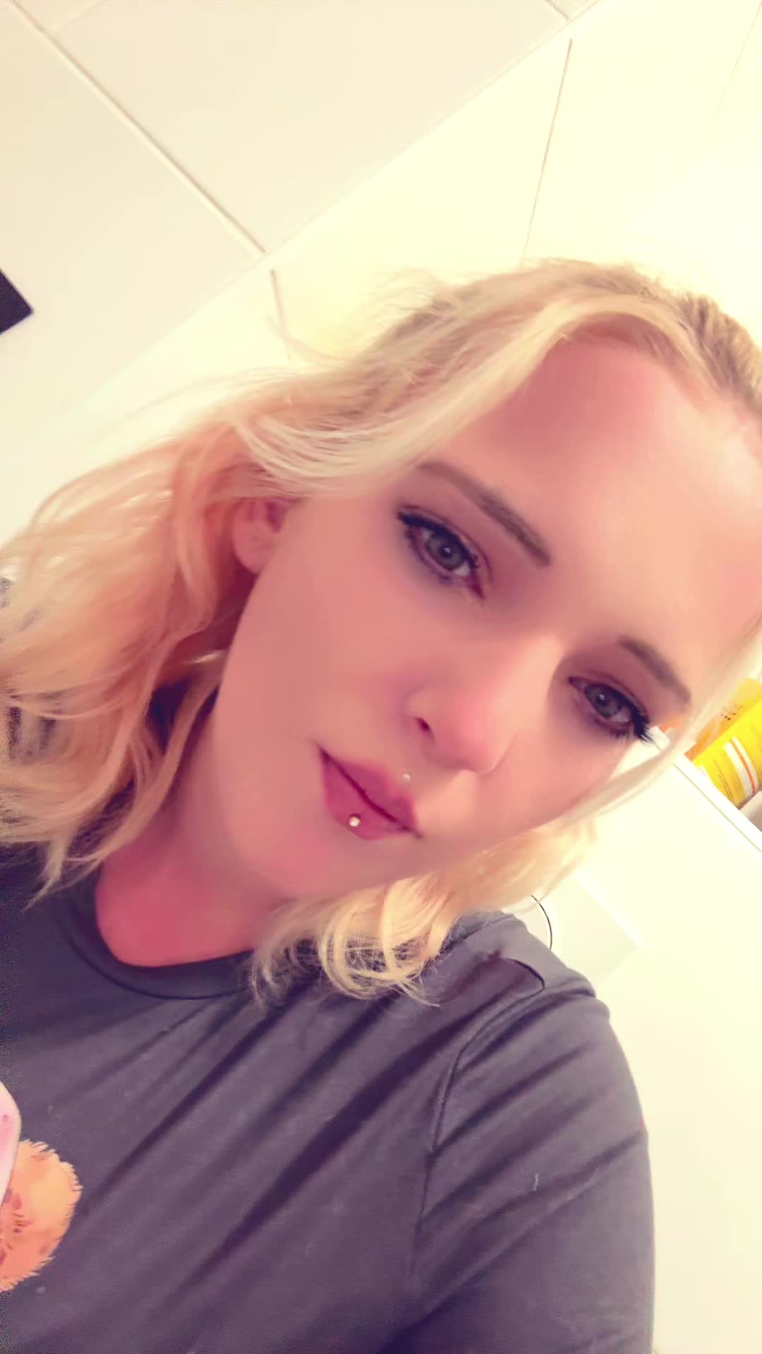 @︎꧁🖕☆♥️❀666_Queen❀♥️☆🖕꧂