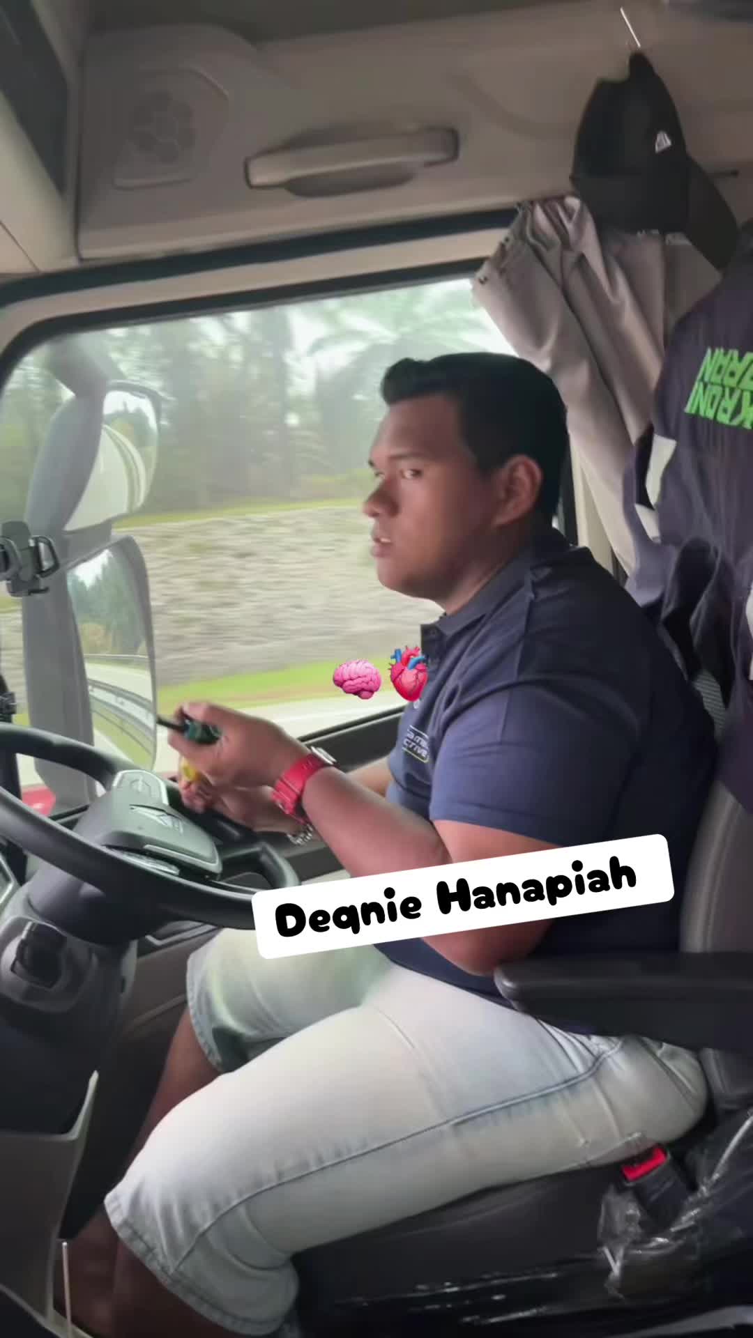 @Deqniehanapiah