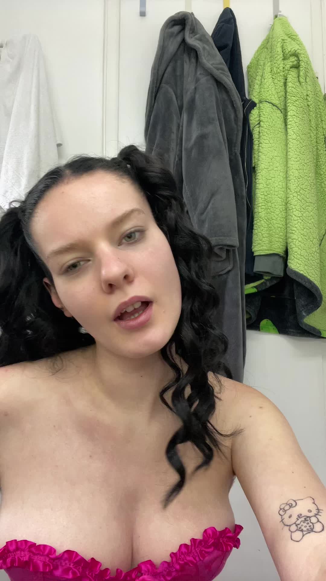 @EMI🦖