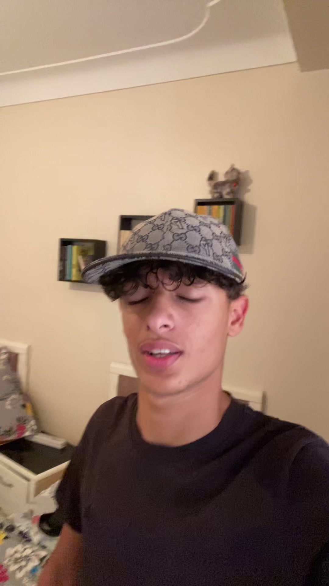 @علي