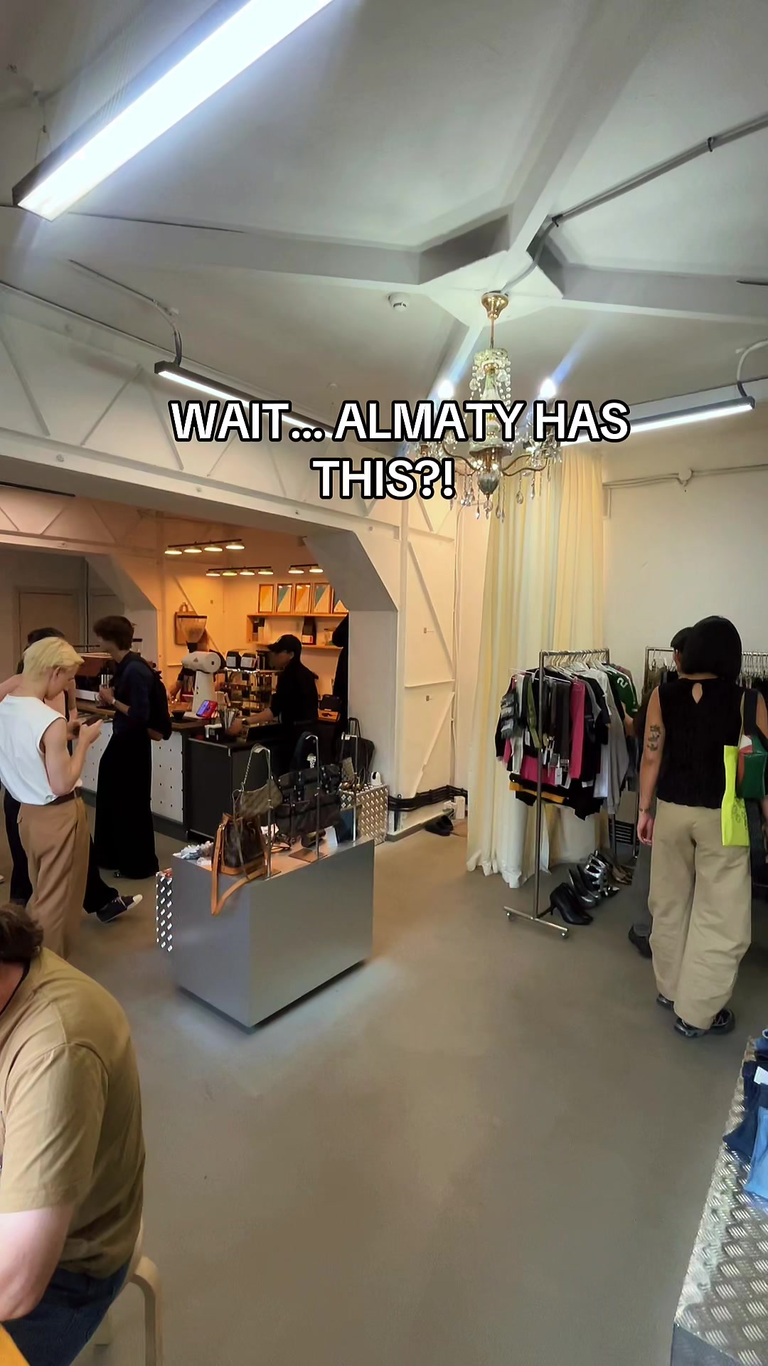 @Robin.clothes