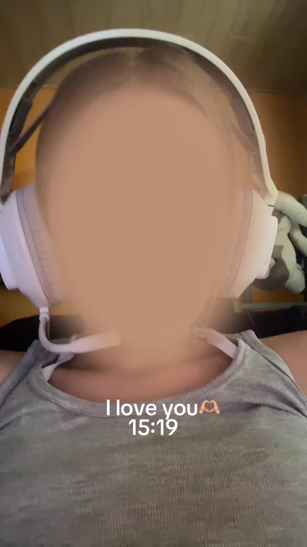 @Luna_010