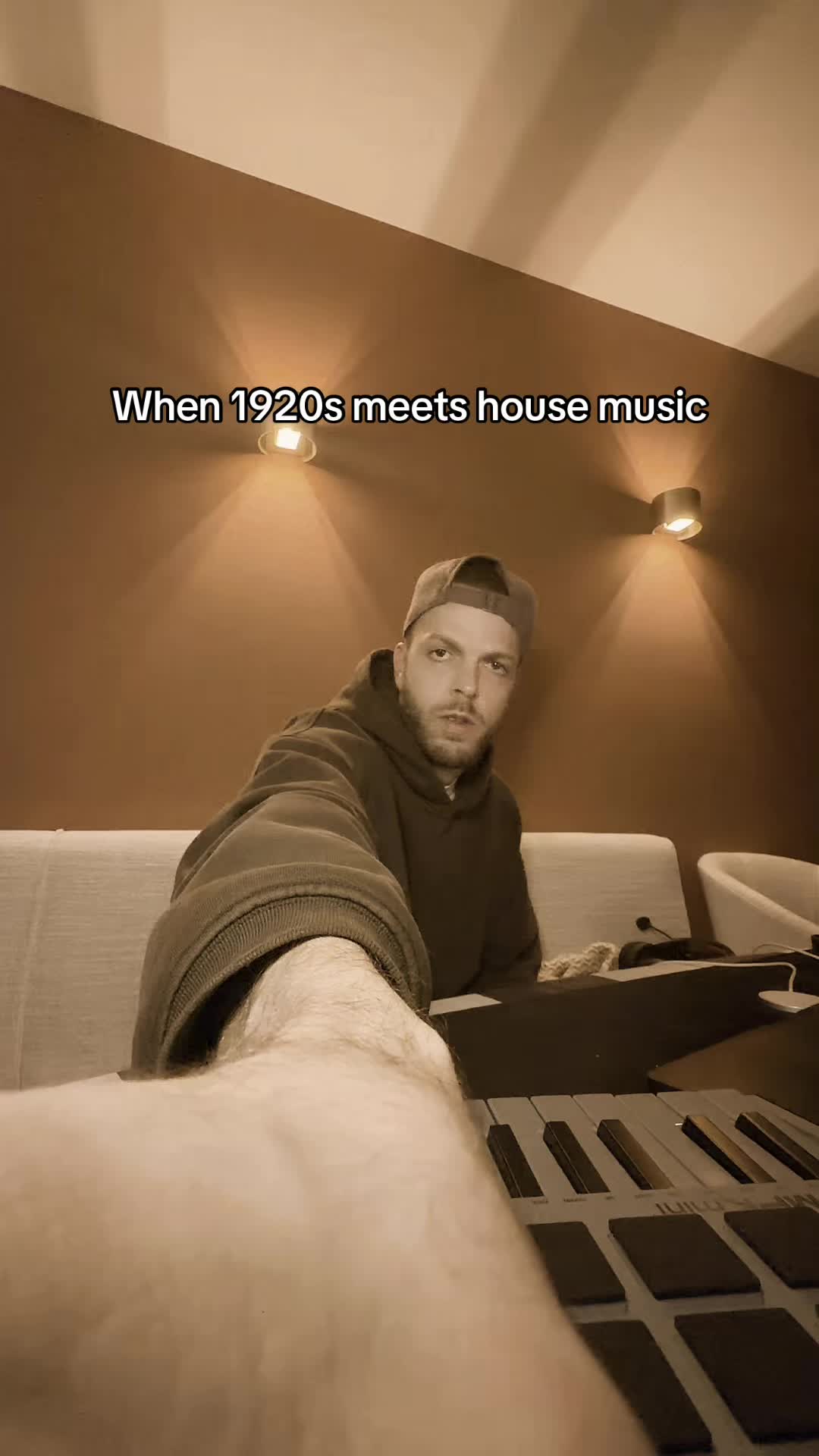 @yearboox