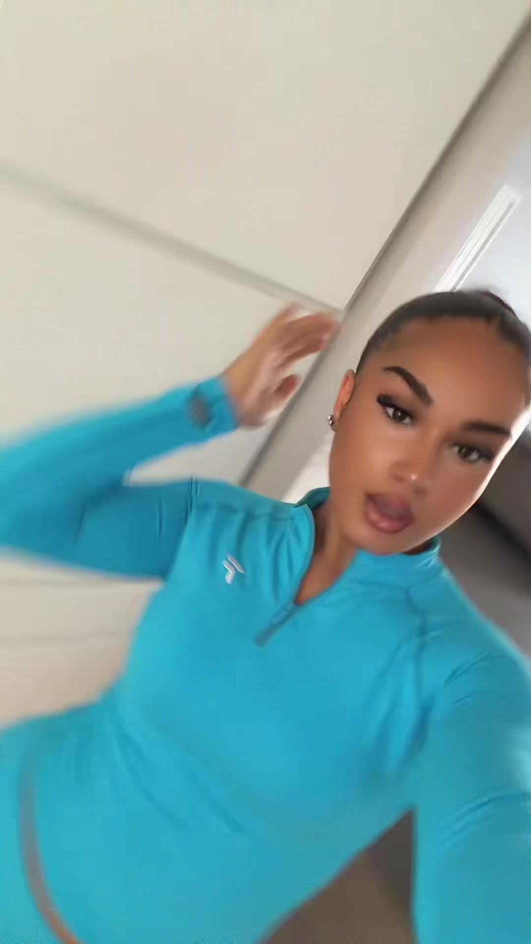 @ella kaplan🤍