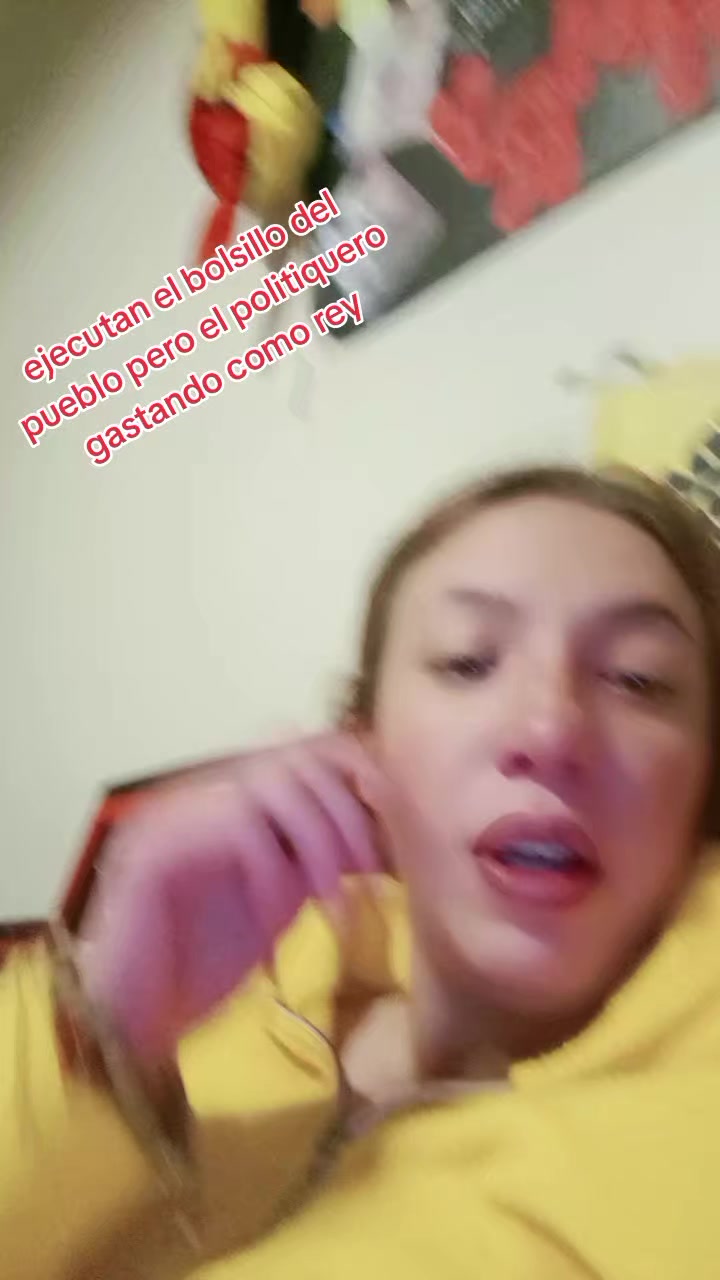 @Doña Señora D