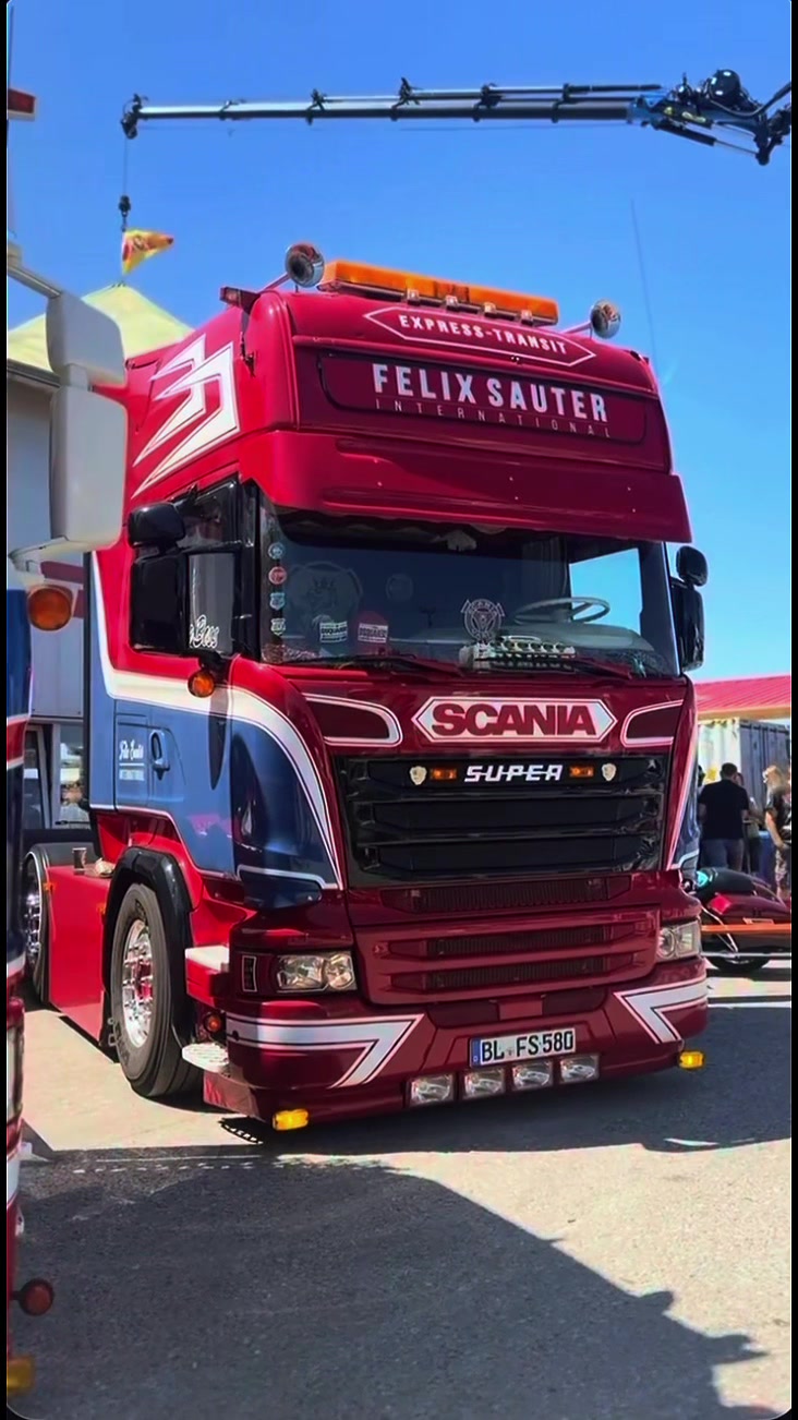 @xTheMainTrucker™
