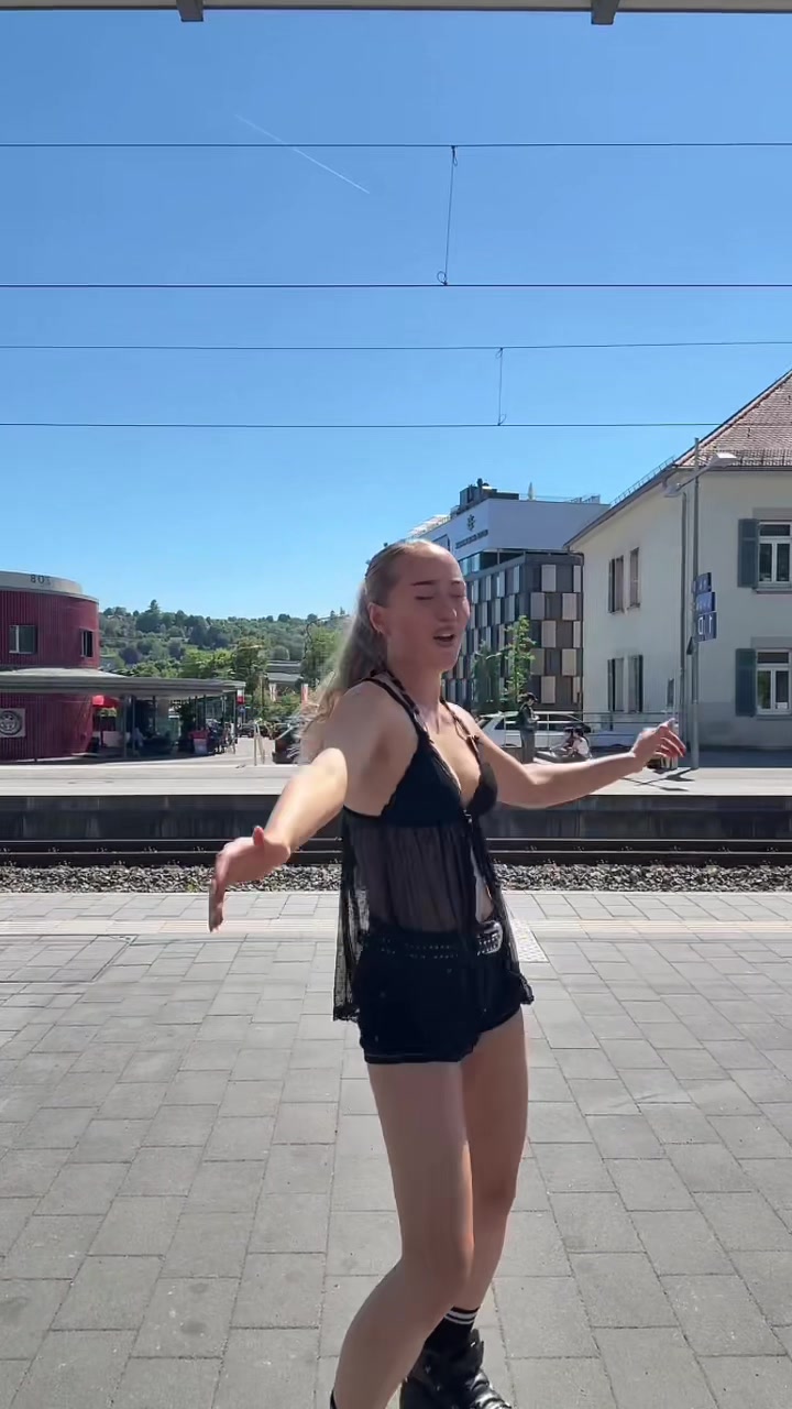 @leahfhl