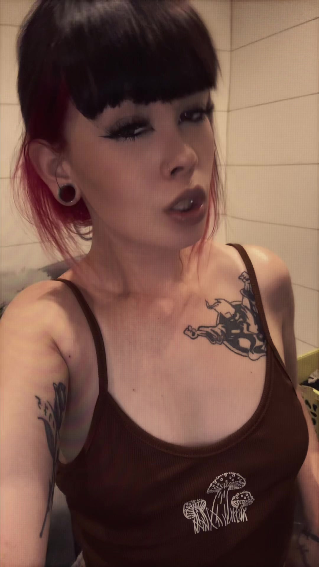 @𝔟𝔯𝔬𝔨𝔢𝔫 𝔞𝔫𝔤𝔢𝔩🖤✨
