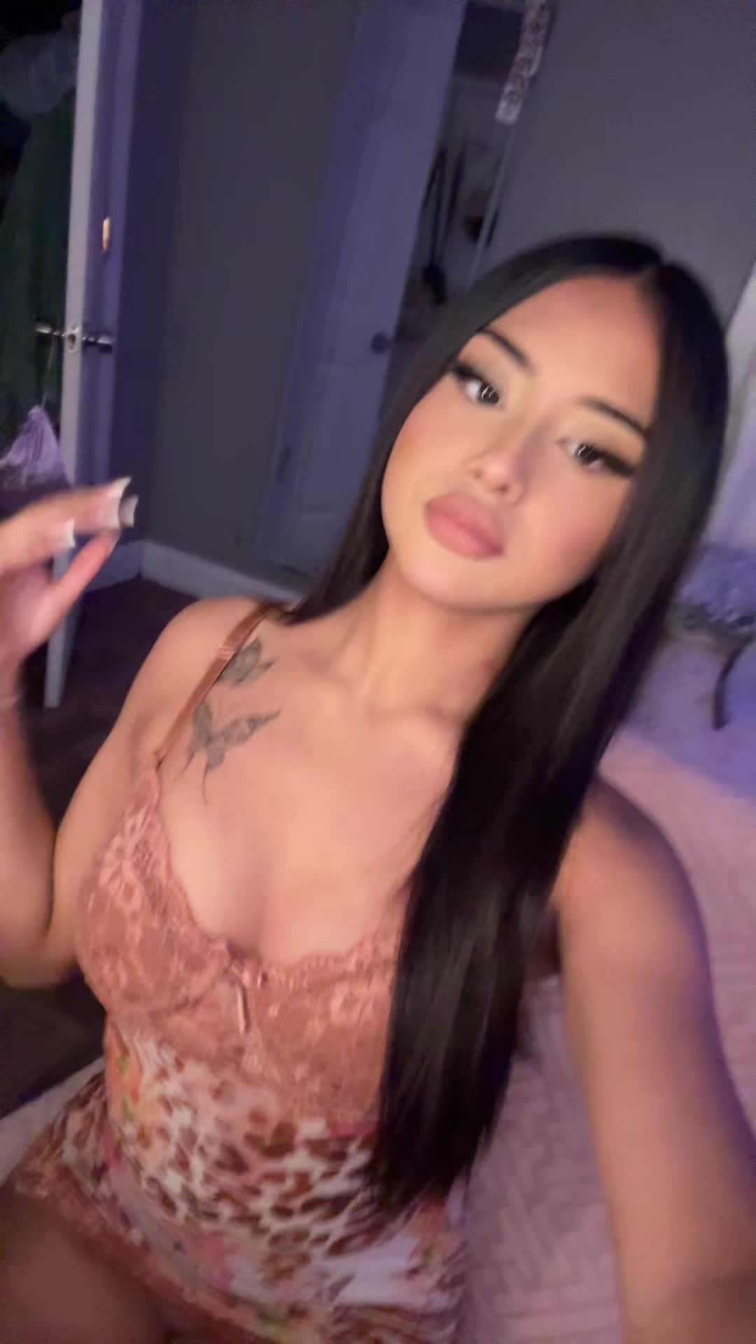 @𝑒𝓂𝒾𝓁𝓁𝓎 𝓃𝑜𝑒𝓂𝒾