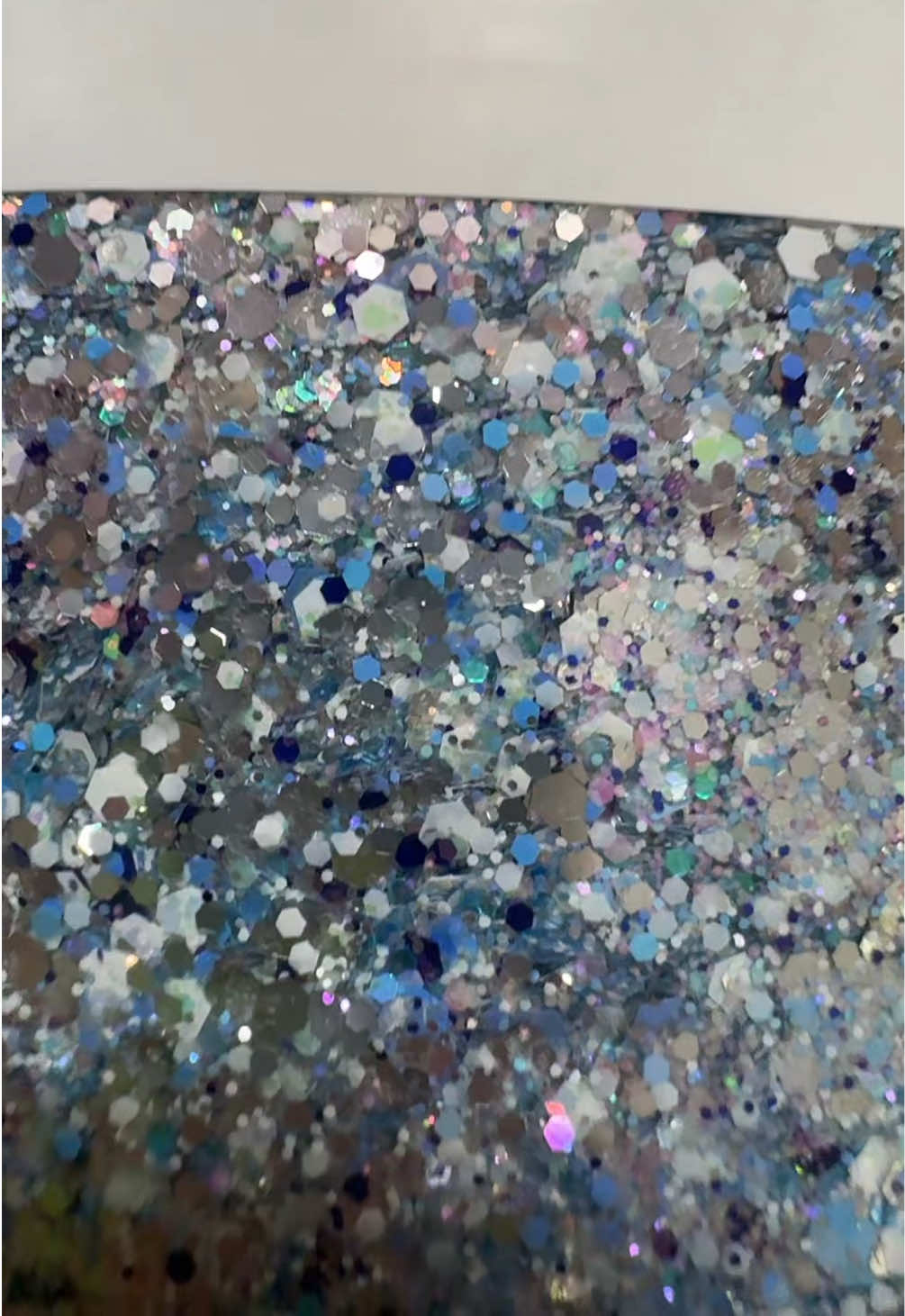 @𝐆𝐋𝐈𝐓𝐓𝐄𝐑 𝐅𝐈𝐗𝐗