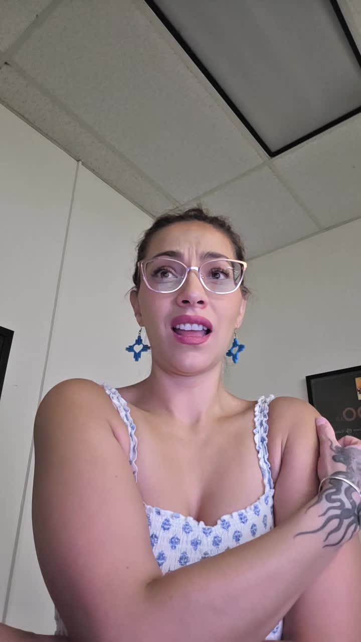 @Feliz