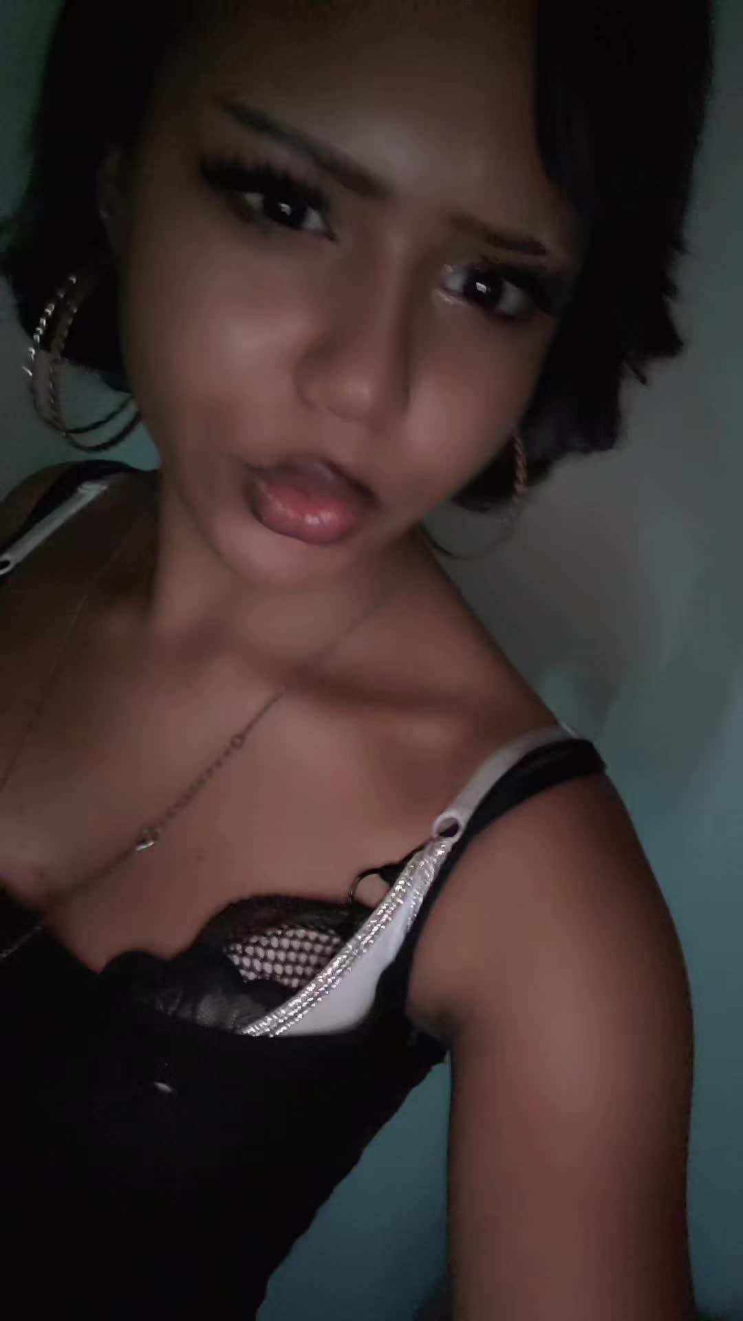 @Rena