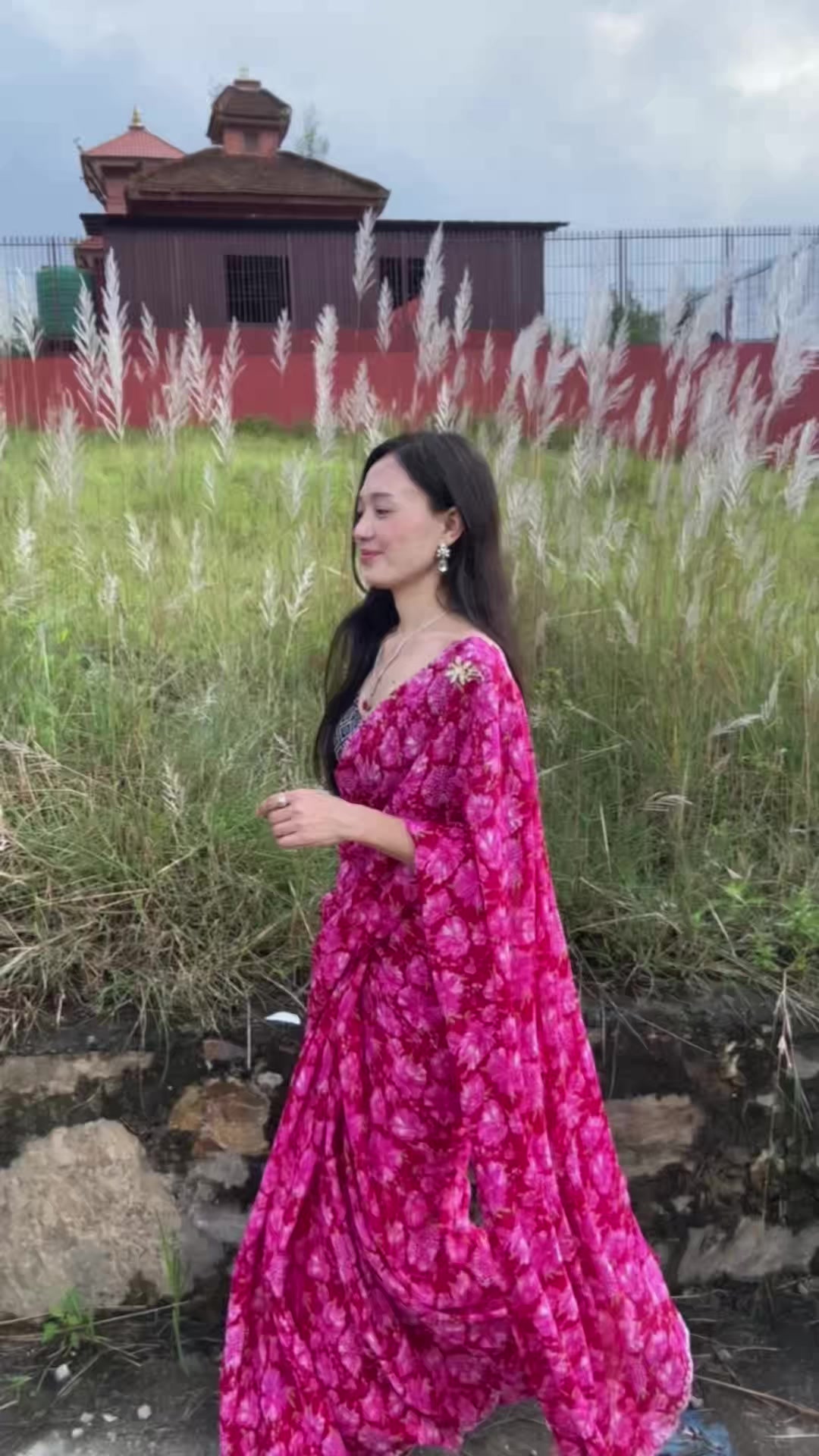 @Muna Rai