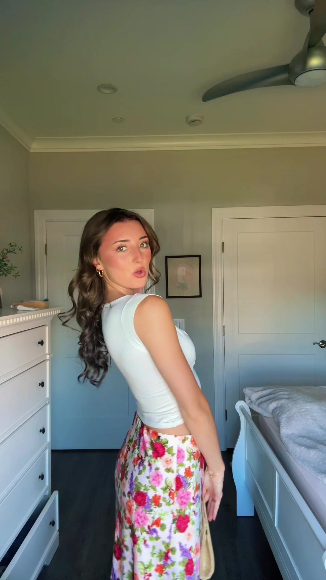 @Lara