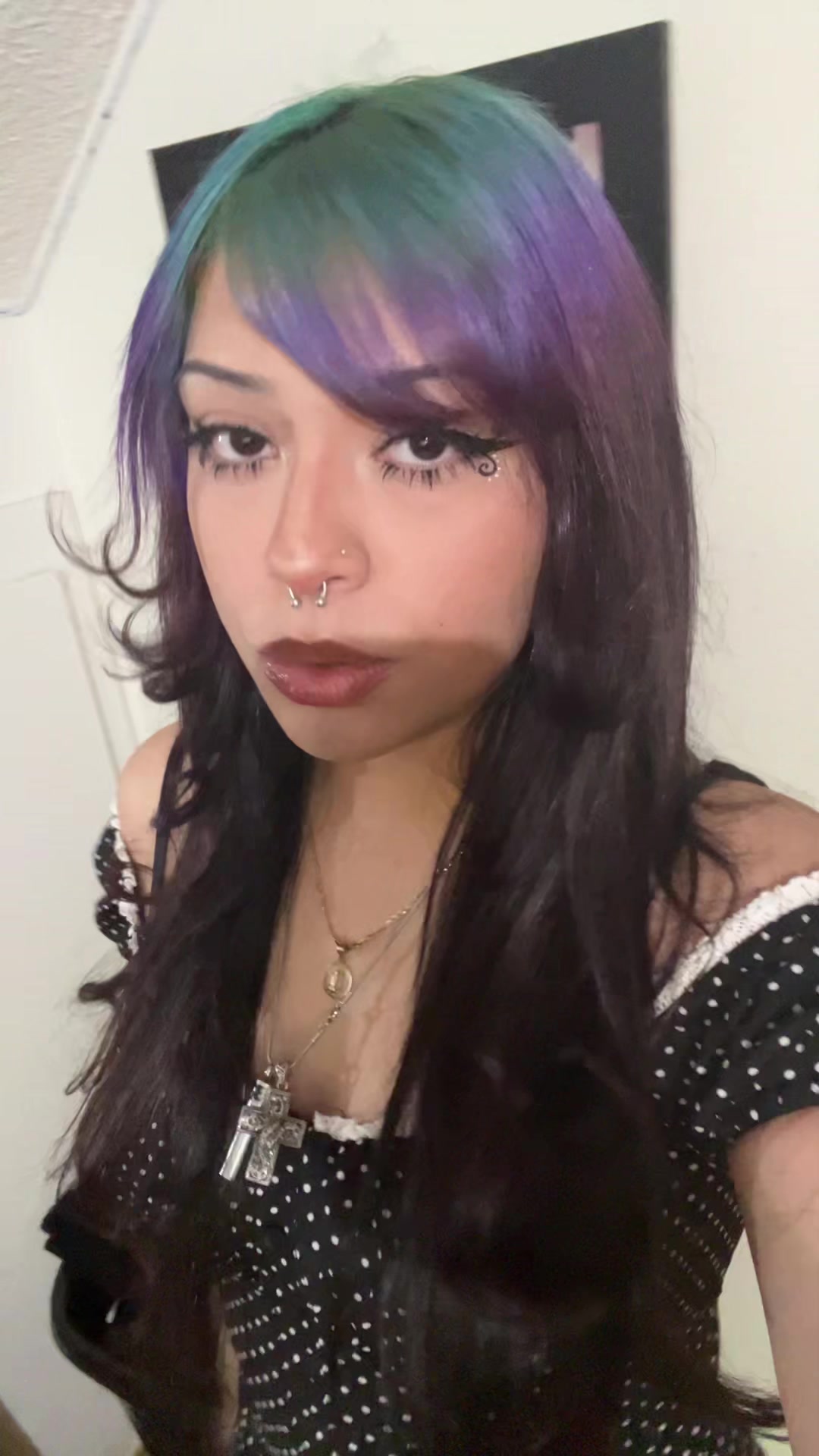 @???