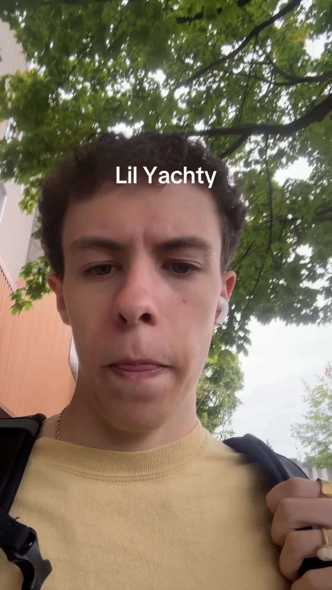 @Beige27