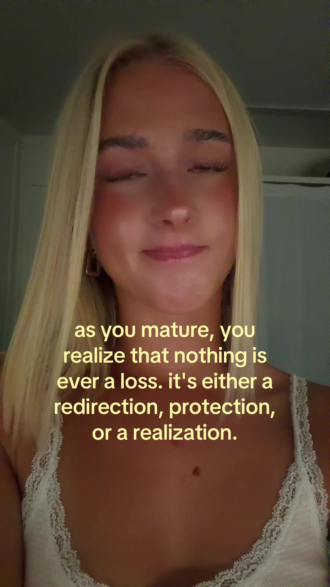 @theelliebarker