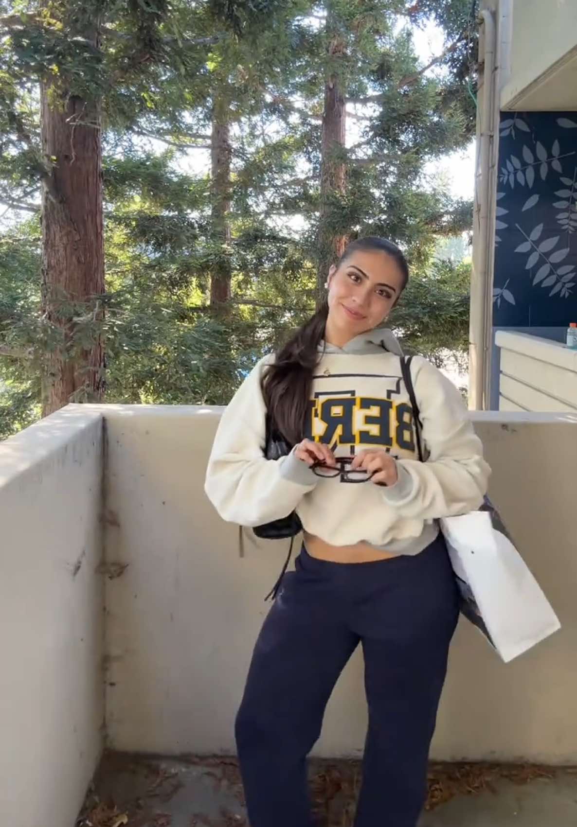 @belén