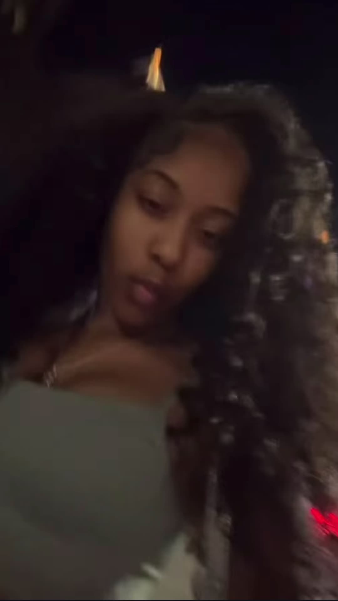@bella
