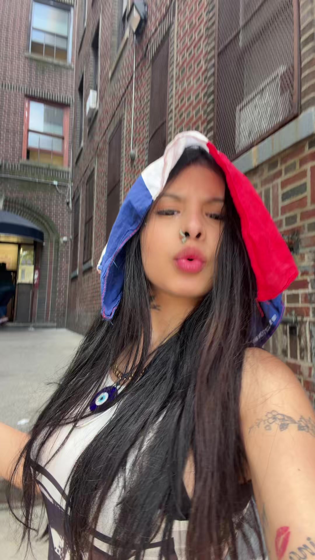 @Renata🧿