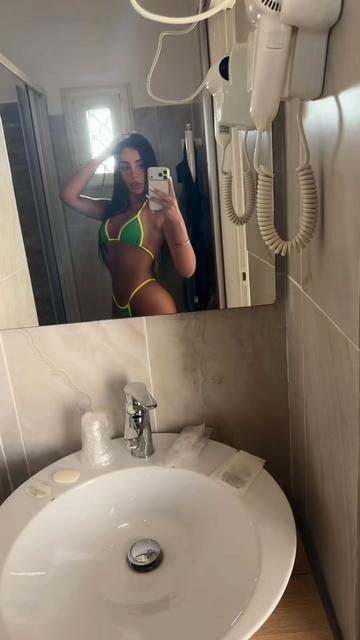 @Nicoleee__