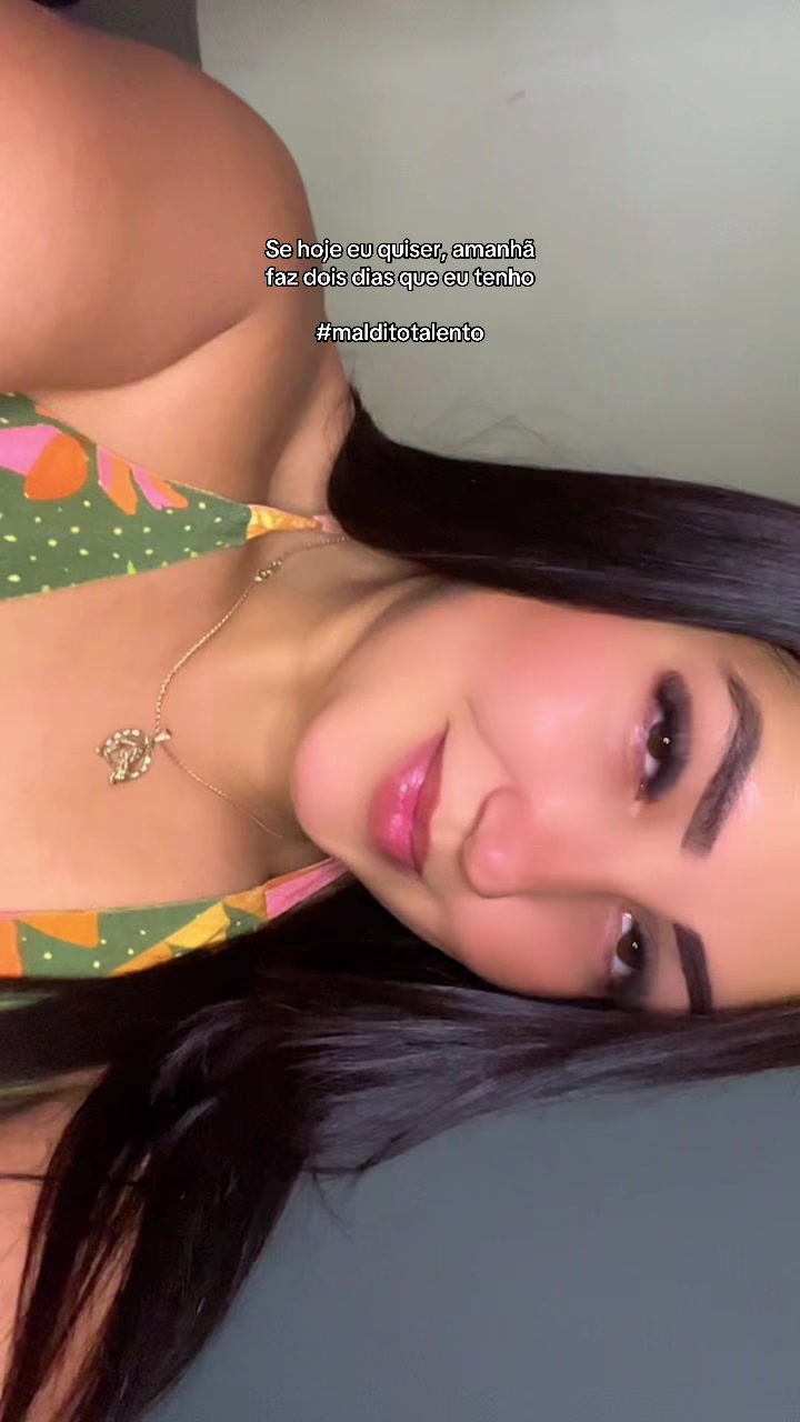 @Heláine