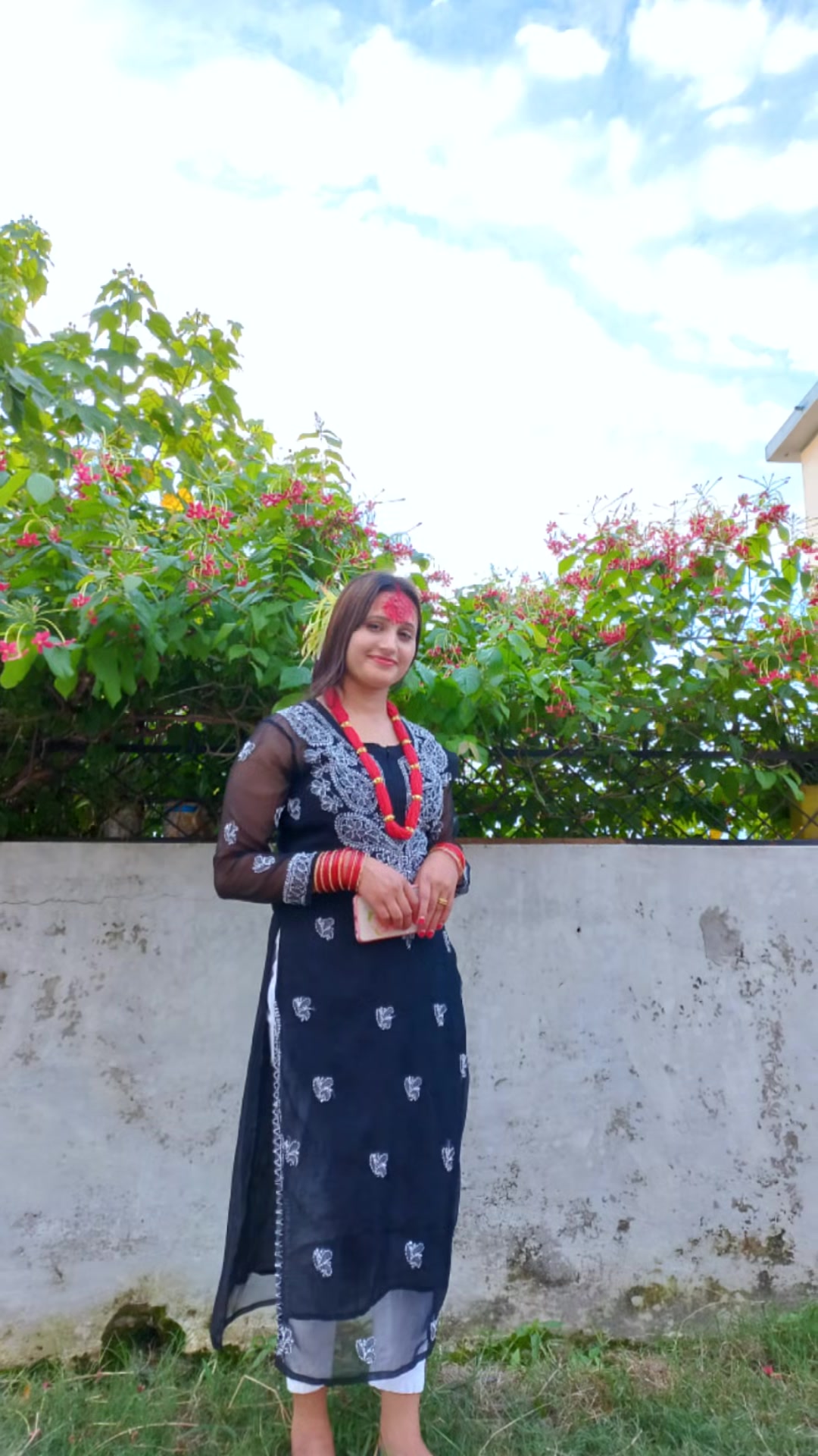 @LuxMee Awasthi