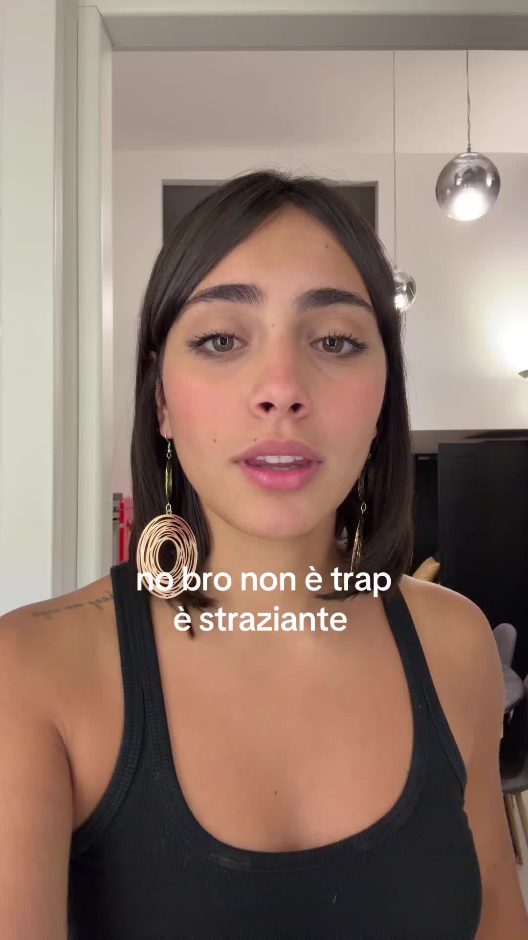 @apollineo