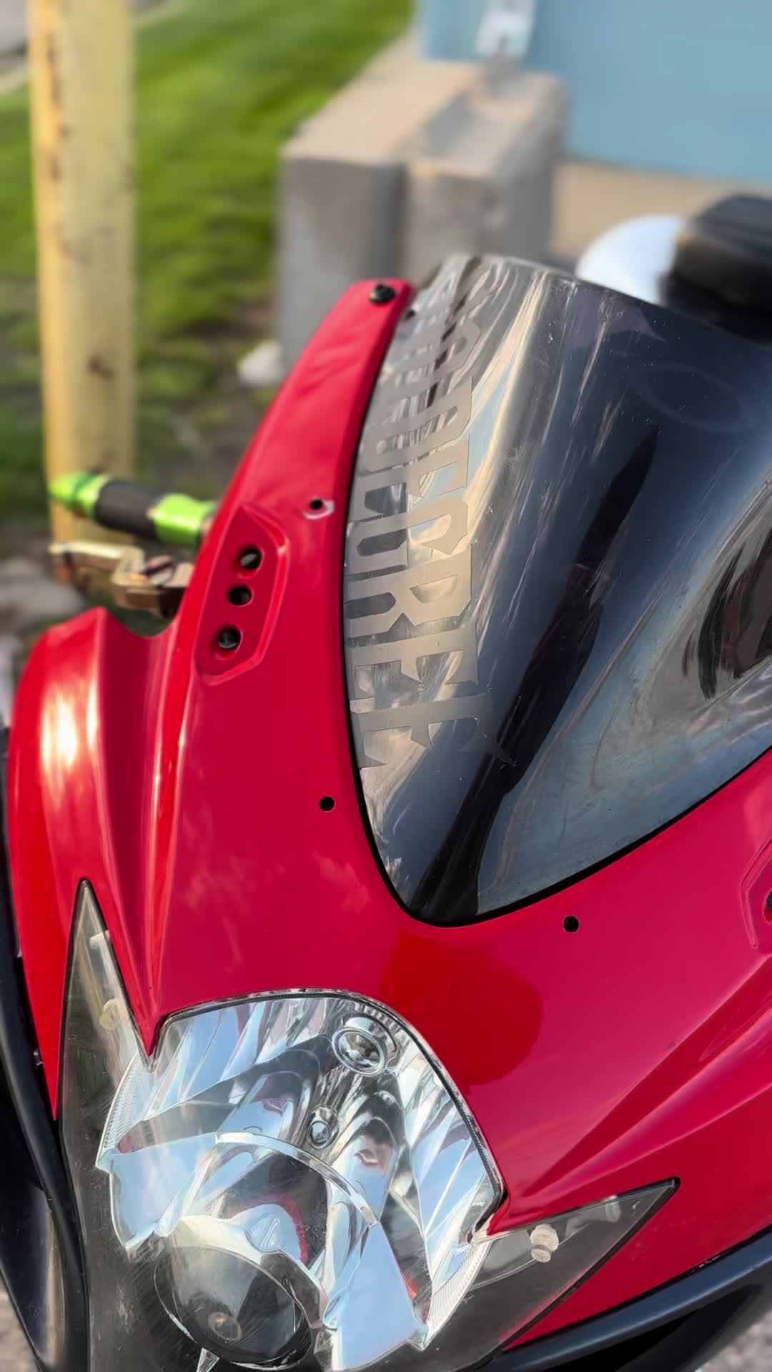 @Vq.Cayden