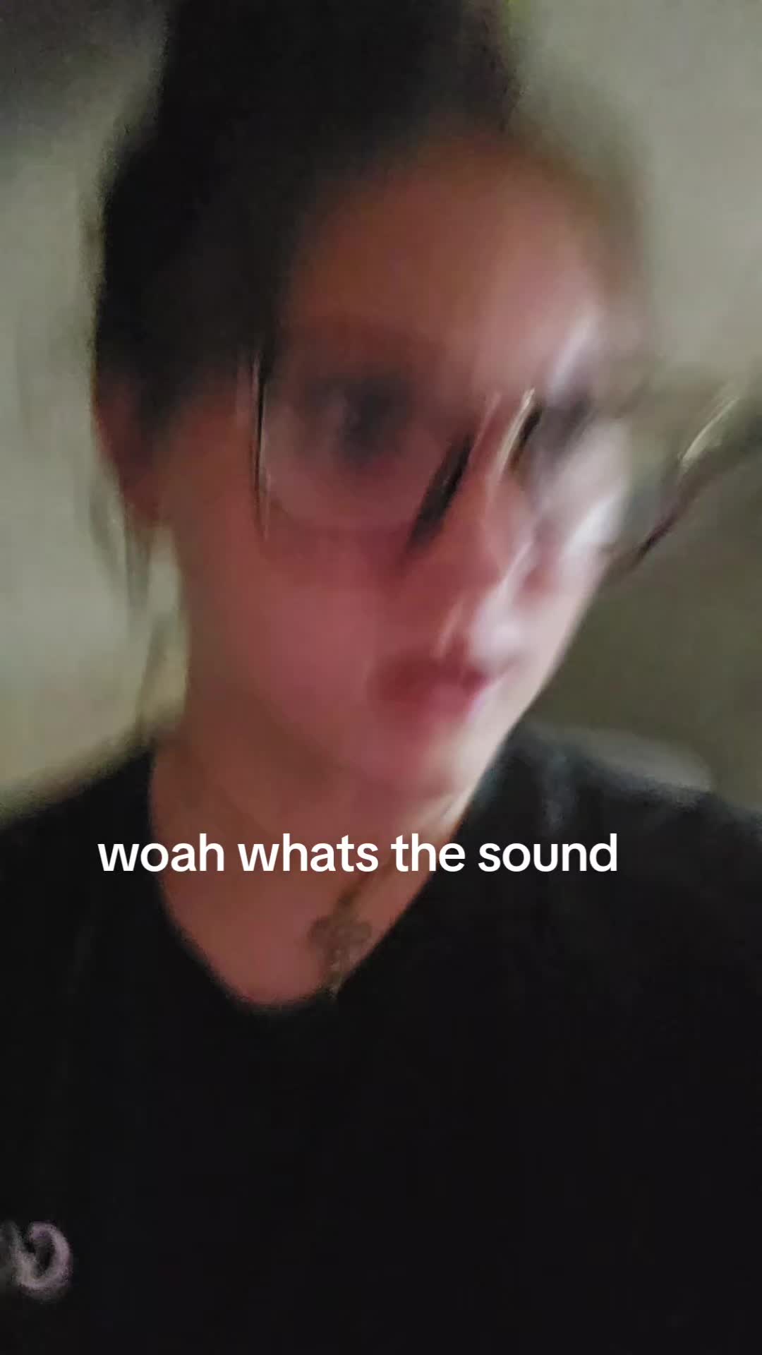 @🎧