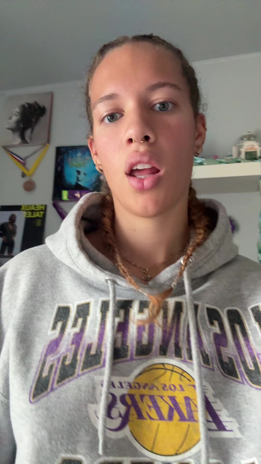 @zozee 🪐🪷