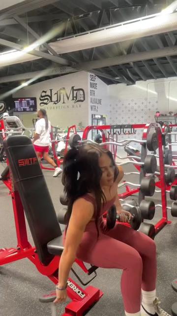 @tinaaupsout