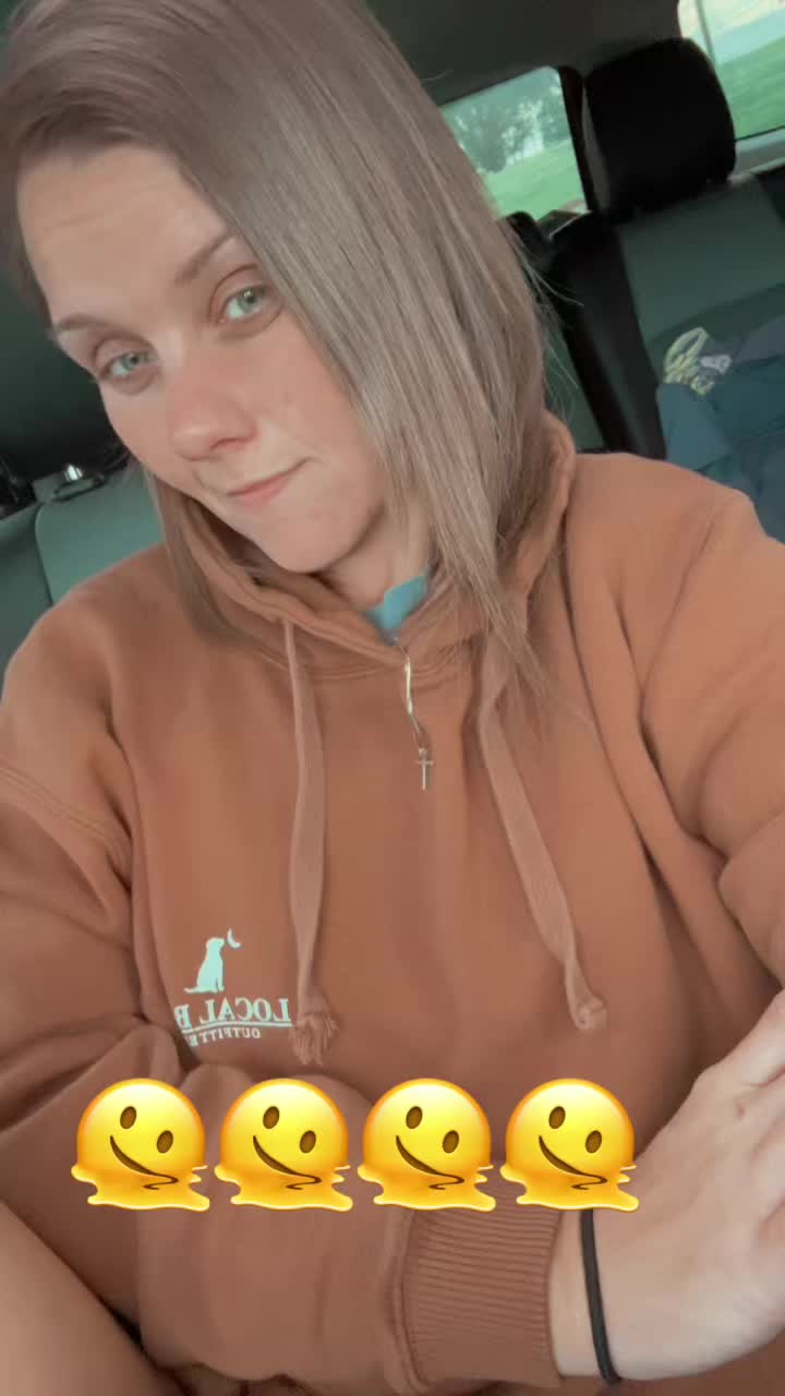 @LaceyNicole