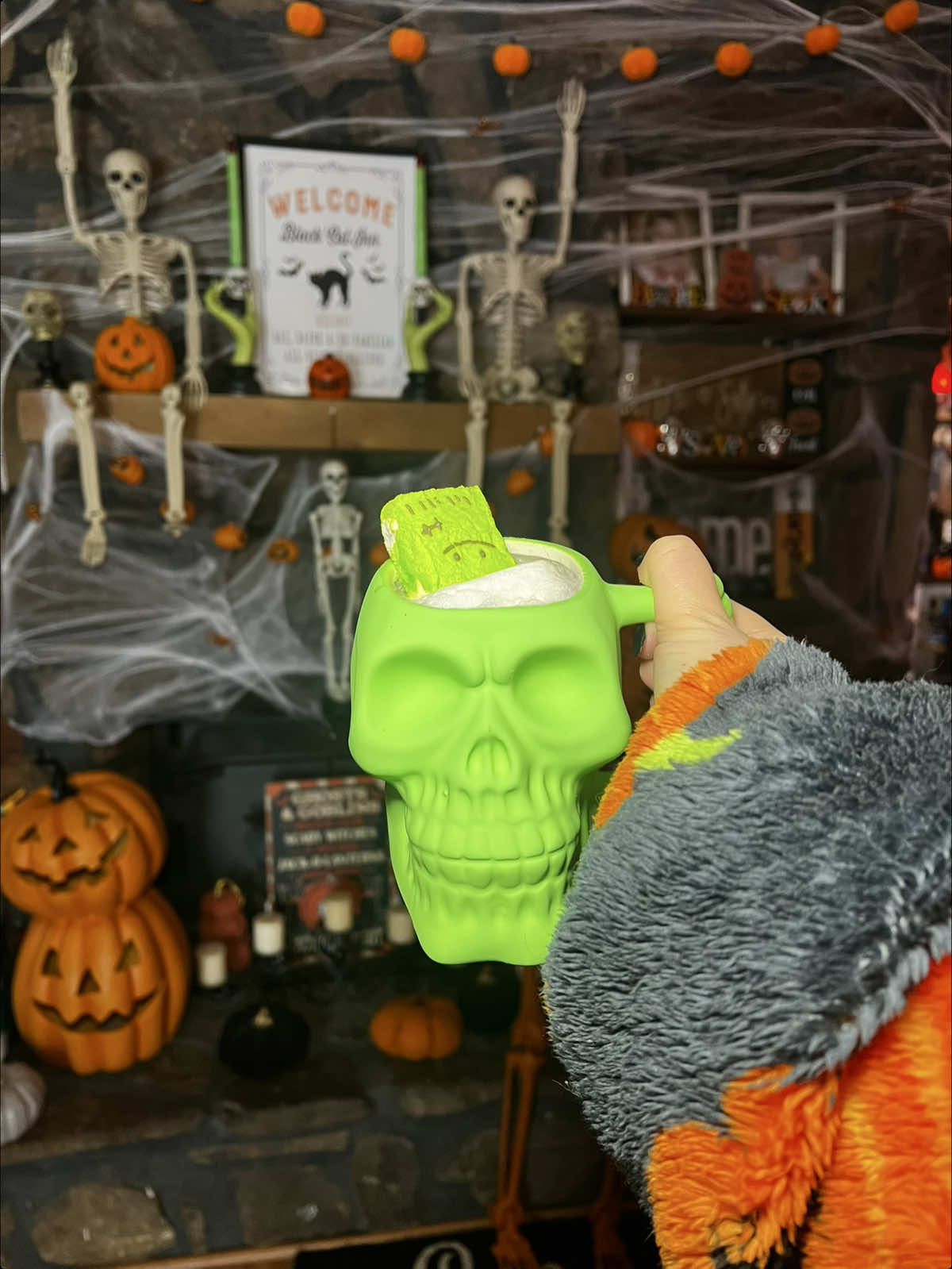 @Spooky Sara🦇🎃