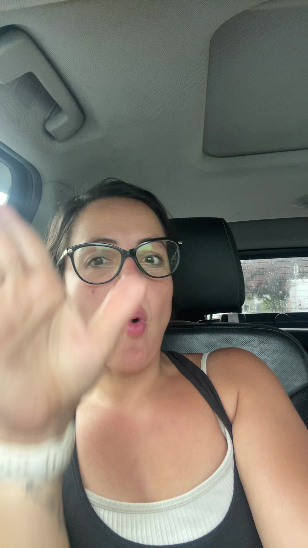@meeshieb