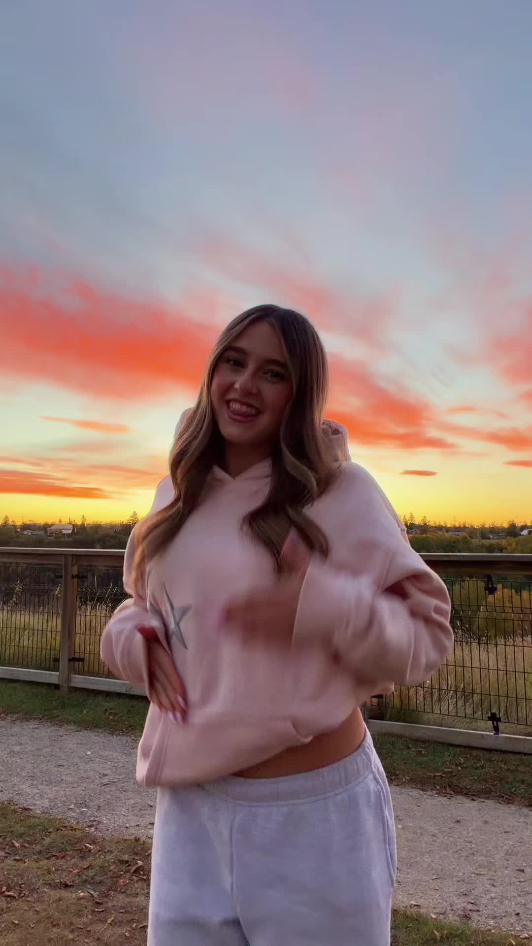 @kinsleystella