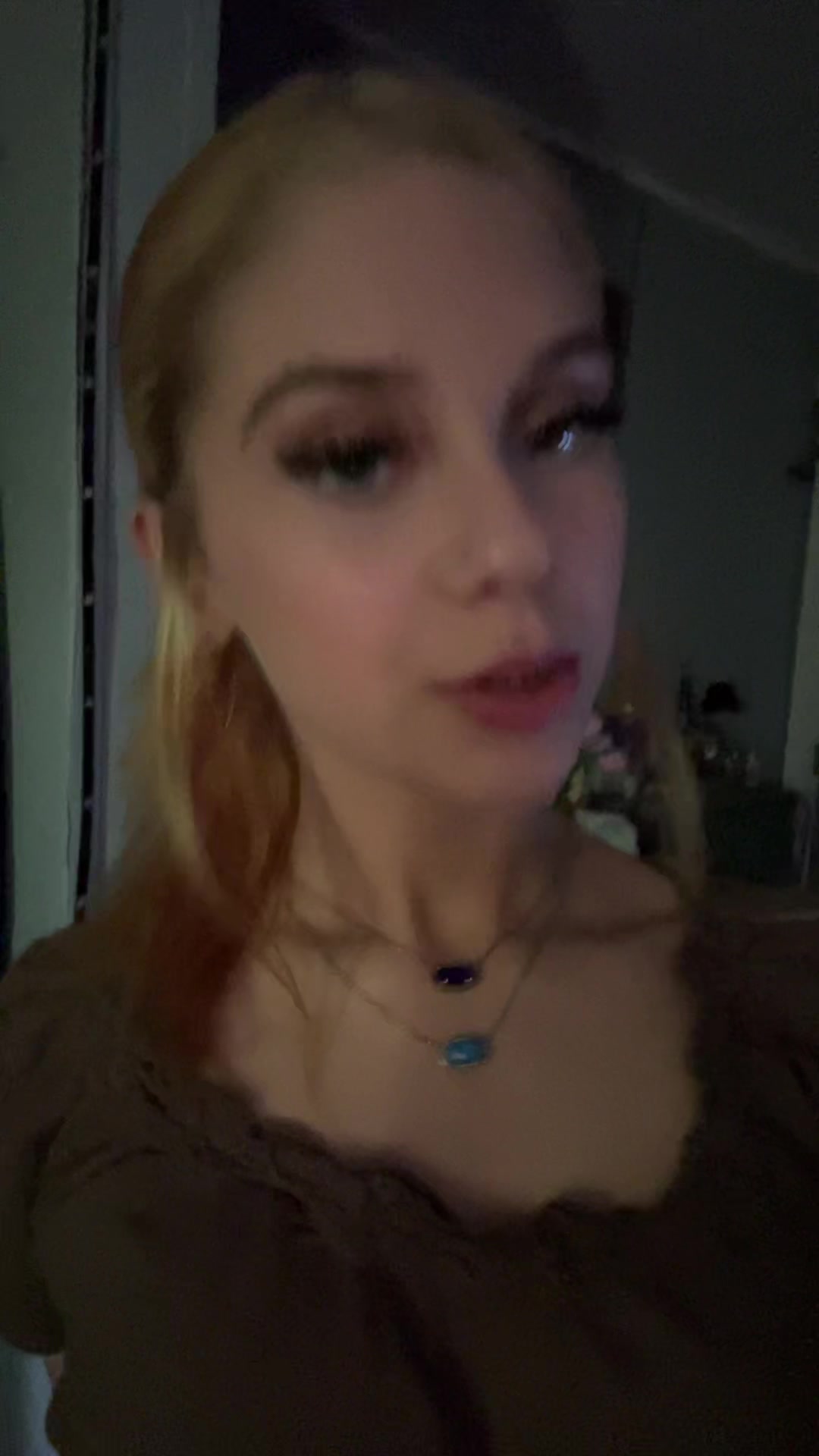 @👻